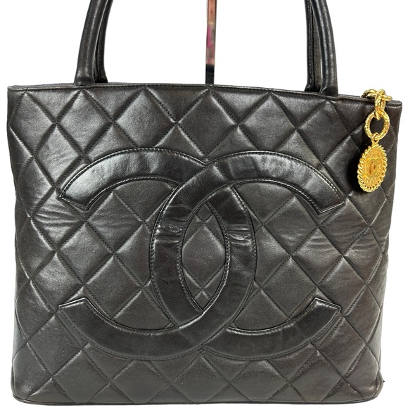 CHANEL Quilted Large Logo Black Calfskin Gold Medallion Tote - Picture 4 of 17